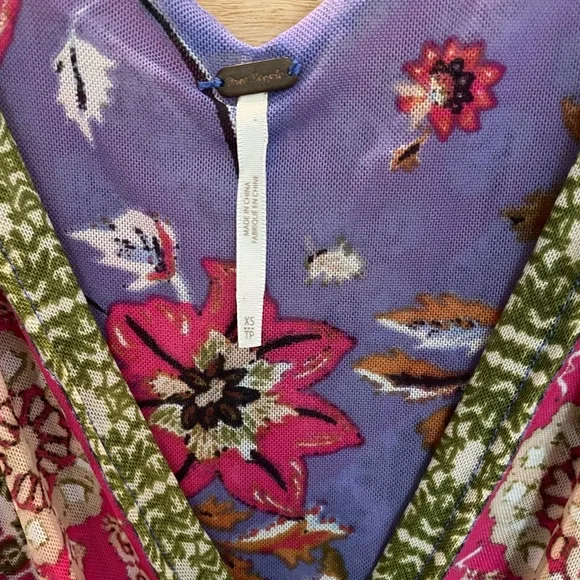 Free People Bohemian Havana Floral Sleeveless Surplice Tank size XS - Picture 6 of 8